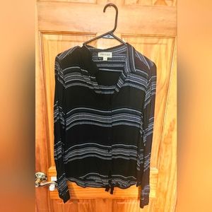 Cloth and Stone tie front shirt